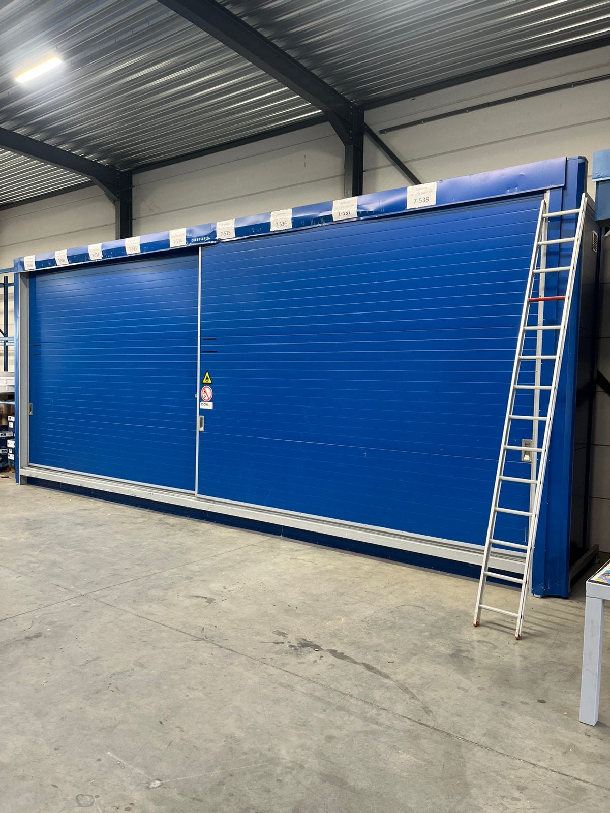 Hiltra chemie container, Ophalen
