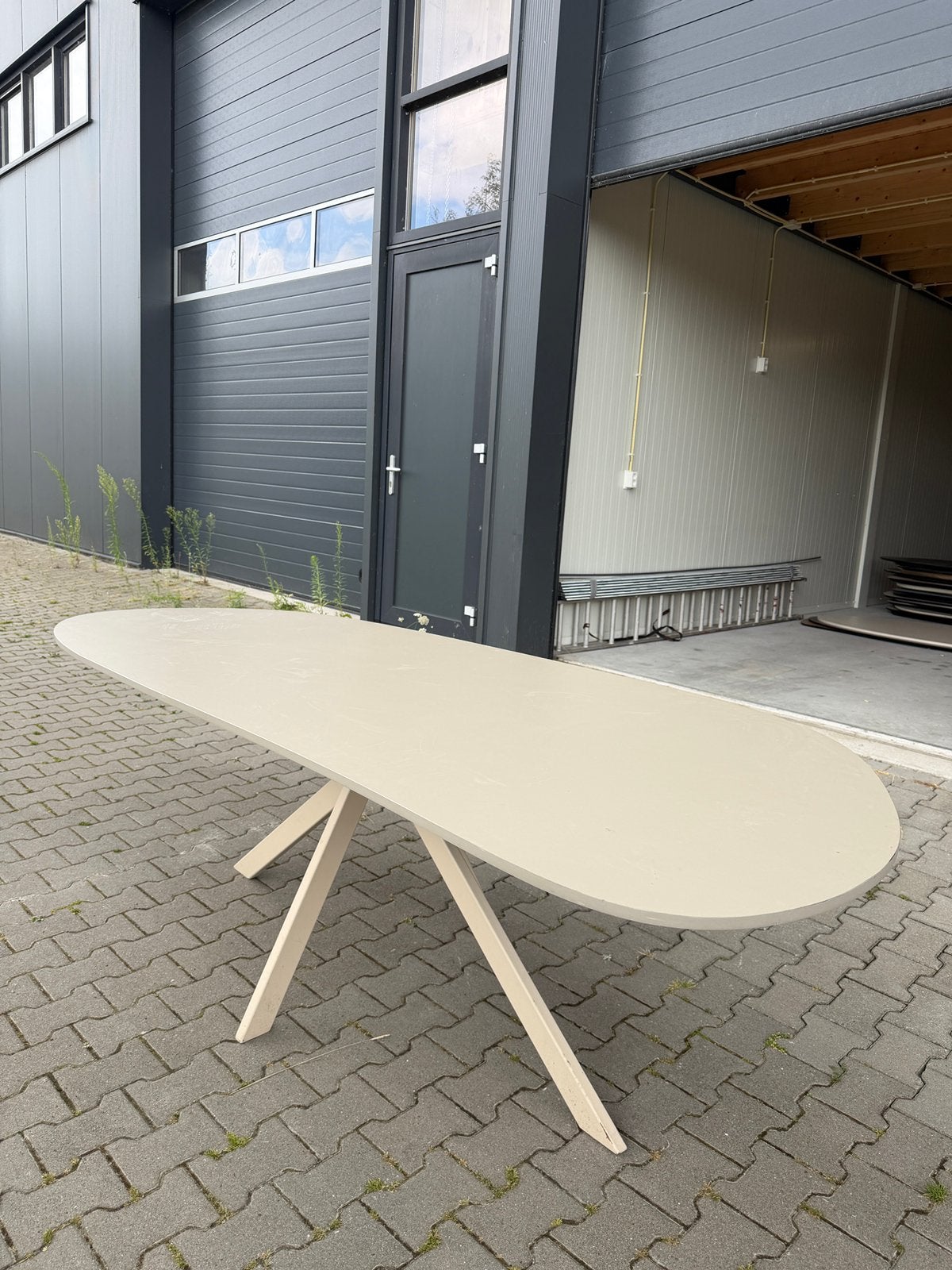 Organisch beige eettafel, Ophalen, 200 cm of meer, 50 tot 100 cm, Zo goed als nieuw