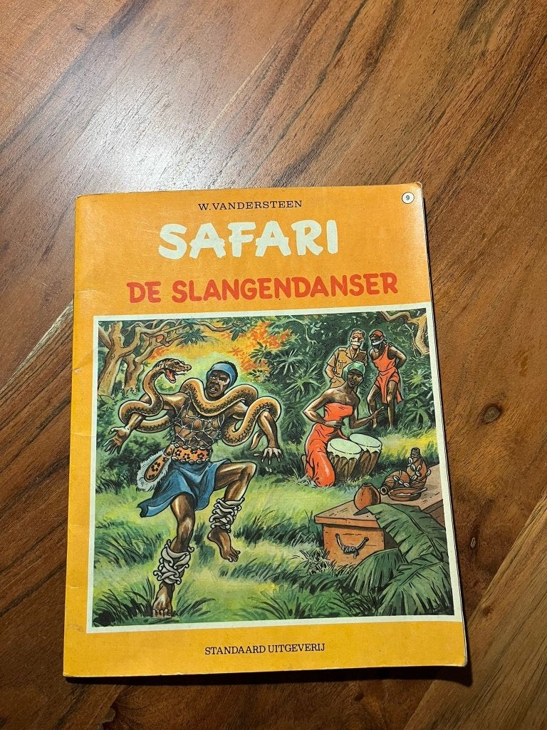 Safari 09 – De slangendanser uit 1971., Boeken, Eén stripboek, Ophalen of Verzenden, Zo goed als nieuw