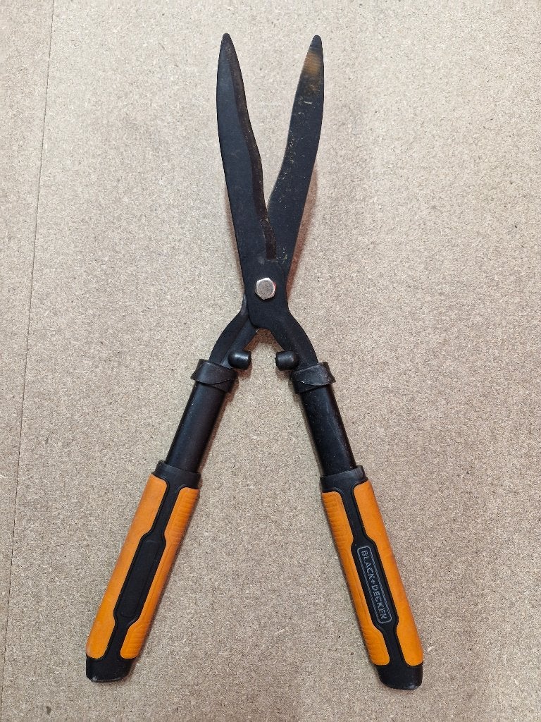 Heggenschaar van Black+Decker, Tuin en Terras, Ophalen, Gebruikt, Handmatig, Black & Decker