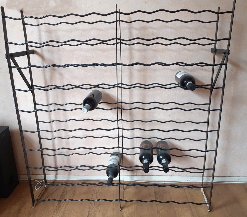 Zwart metalen wijnrek voor 100 flessen, Ophalen, Gebruikt, Metaal, 25 flessen of meer