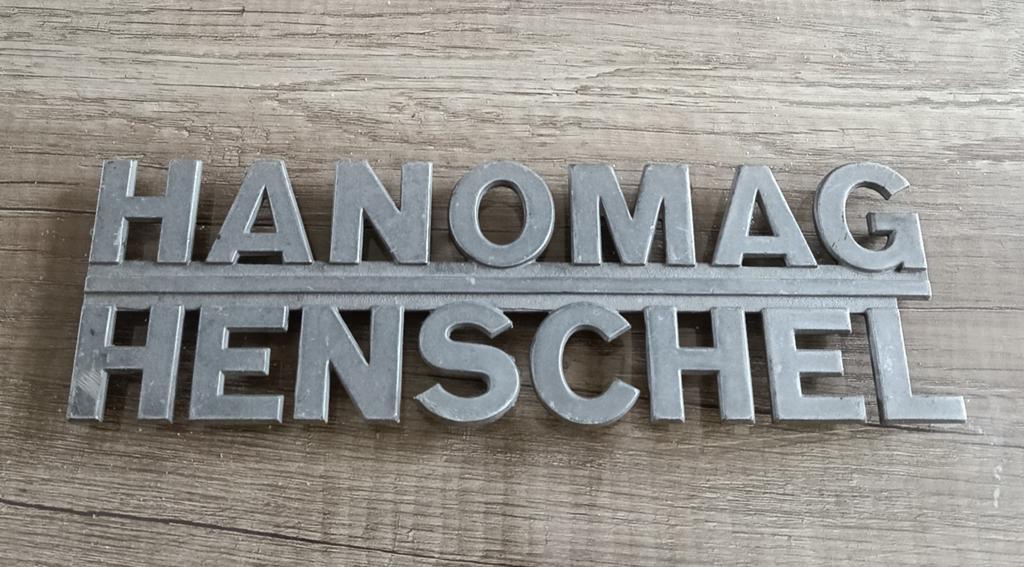 Hanomag Henschel Embleem - Origineel, Ophalen of Verzenden