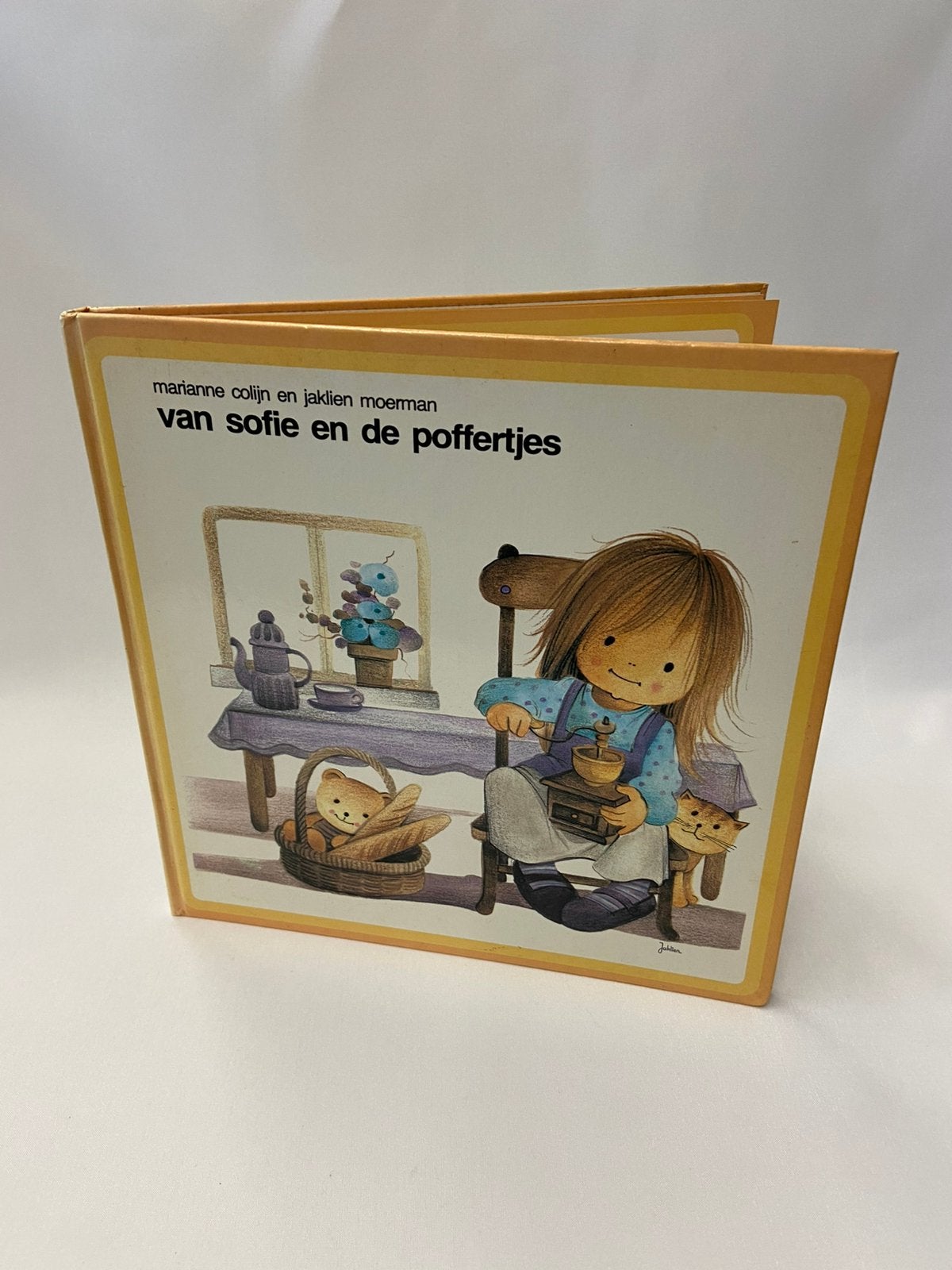 Marianne Colijn en Jaklien, Van Sofie en de Poffertjes, Ophalen of Verzenden, Gelezen, Fictie algemeen