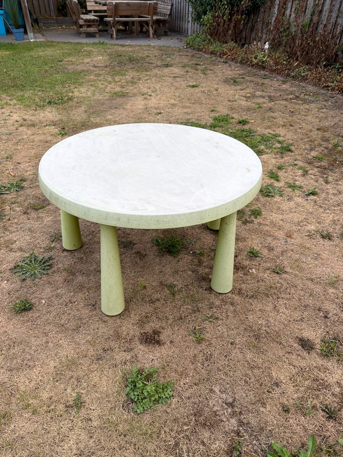 Gratis kinder tafel 85x49 cm, Kinderen en Baby's, Ophalen, Gebruikt, Tafel(s)
