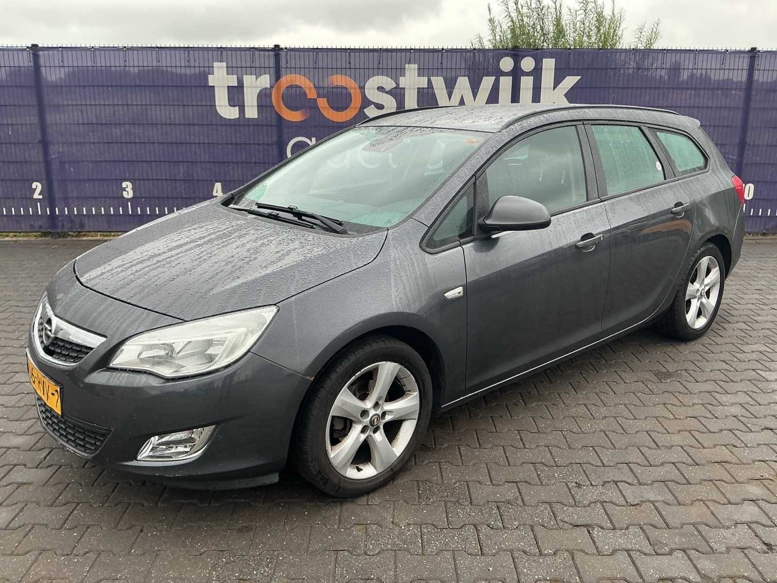 2011 - Opel - Astra Sports Tourer - 1.4 Turbo Edition - Pers, Auto's, Voorwielaandrijving, Euro 5, Gebruikt, 4 cilinders