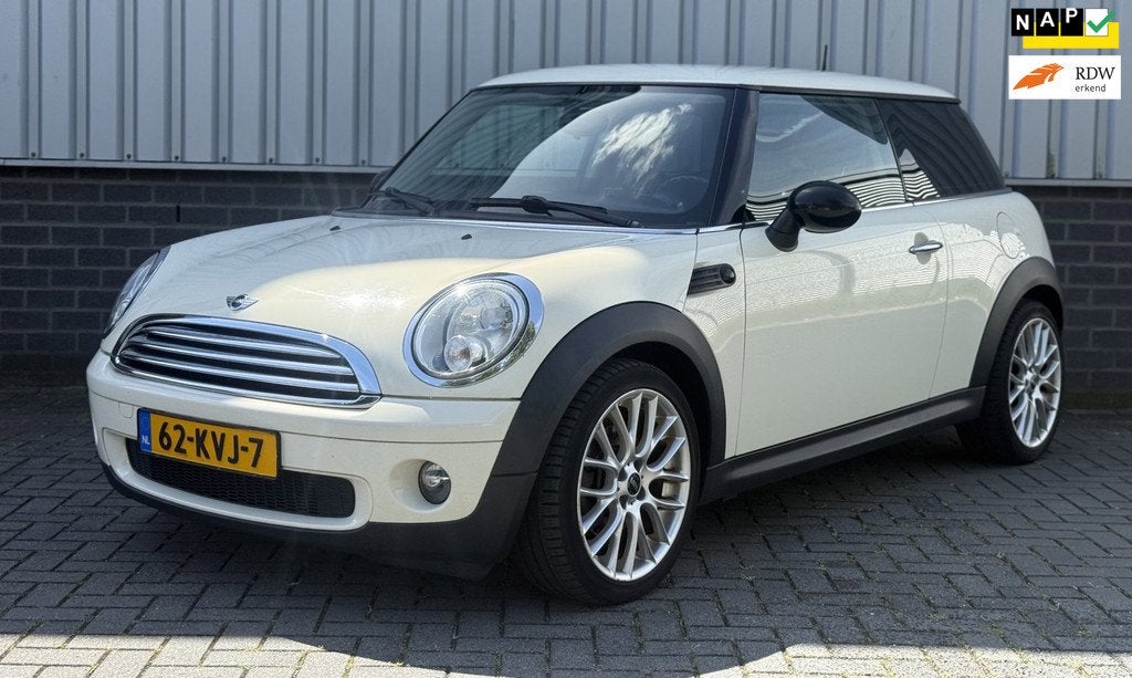 Mini 3-Deurs 1.4 One Business Line |Airco|CruiseCtrl|Start/S, Voorwielaandrijving, Gebruikt, 4 stoelen, Origineel Nederlands