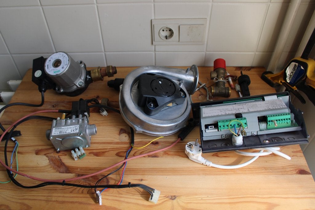 Partij onderdelen voor 2008 Intergas HRE combiketel, 30 tot 80 cm, Gebruikt, Hoog rendement (Hr), Cv-ketel of Combi-ketel