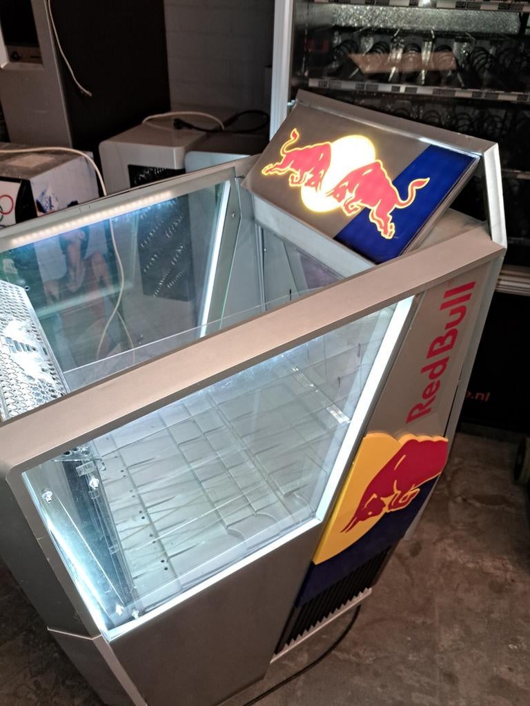 Red Bull Koeler - Perfect voor Drankjes, Ophalen, Gebruikt