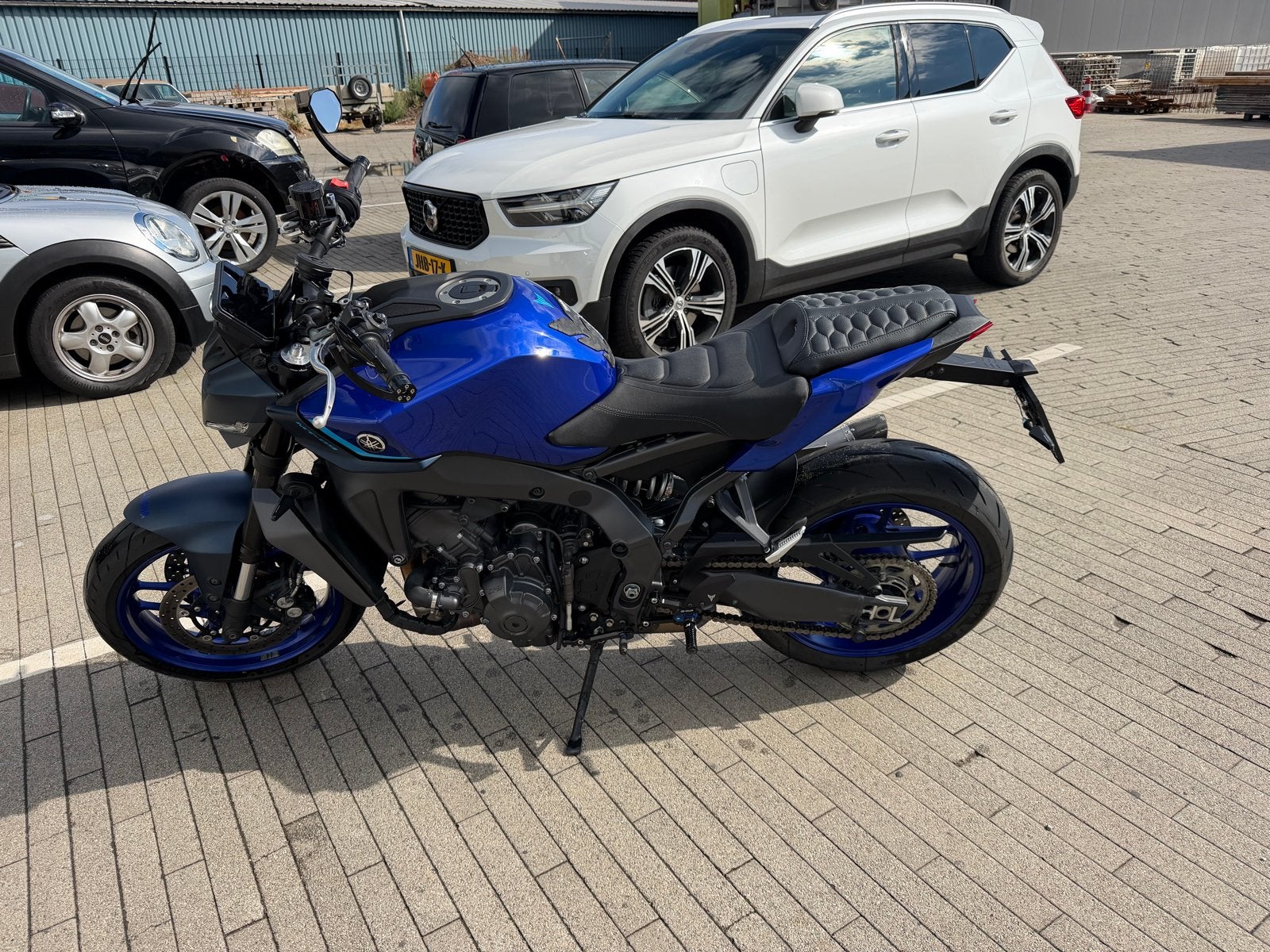 Yamaha MT-09 - Zo goed als nieuw, Akrapovic uitlaat, Motoren, 899 cc, Motorrijbewijs A, Bedrijf, 3 cilinders