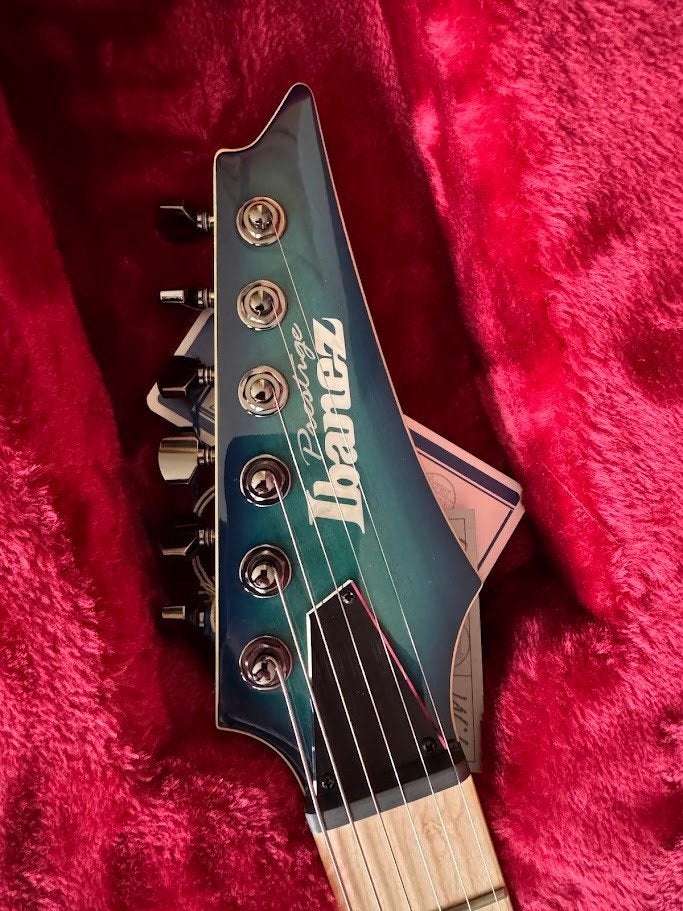 Ibanez Prestige RG652, Ophalen, Zo goed als nieuw, Solid body, Ibanez