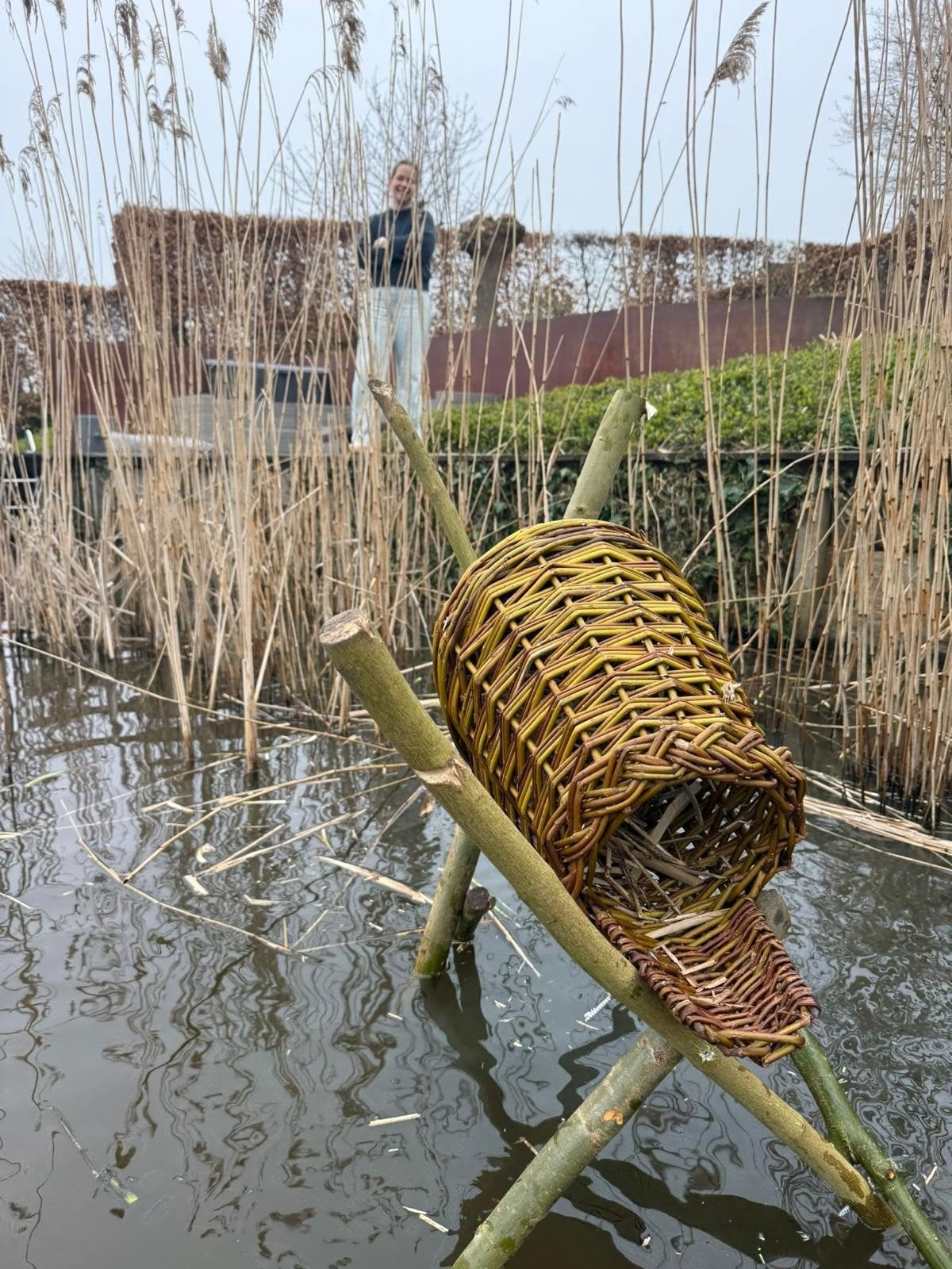 Eendenkorven, broedkorf, eendennesten, eendenbroedkorf, Ophalen, Nieuw, Hout, Broedkooi of Kweekkooi