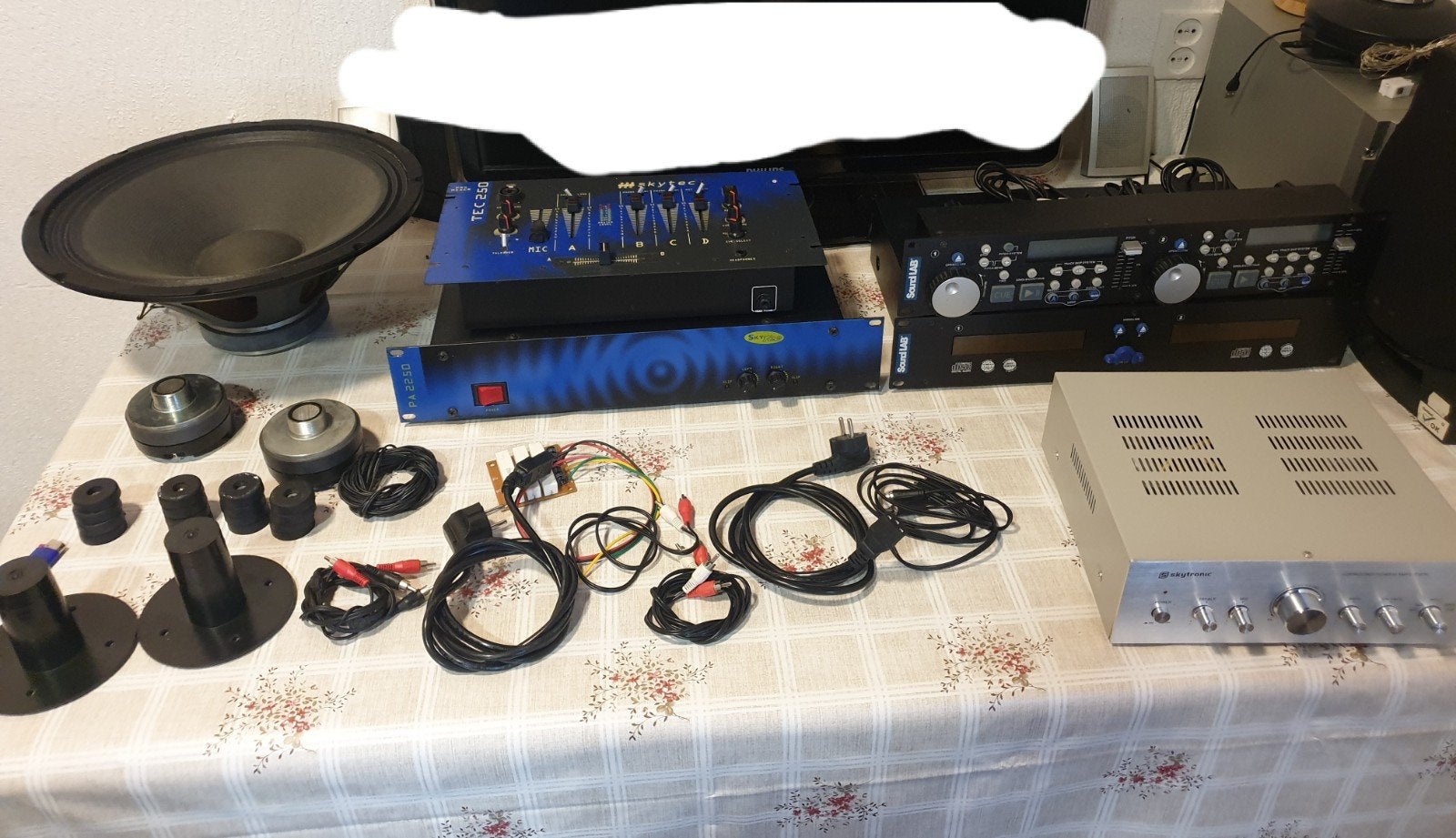 Diverse audioapparatuur en luidsprekeronderdelen, Gebruikt, Inclusief kabels, Overige typen, Ophalen