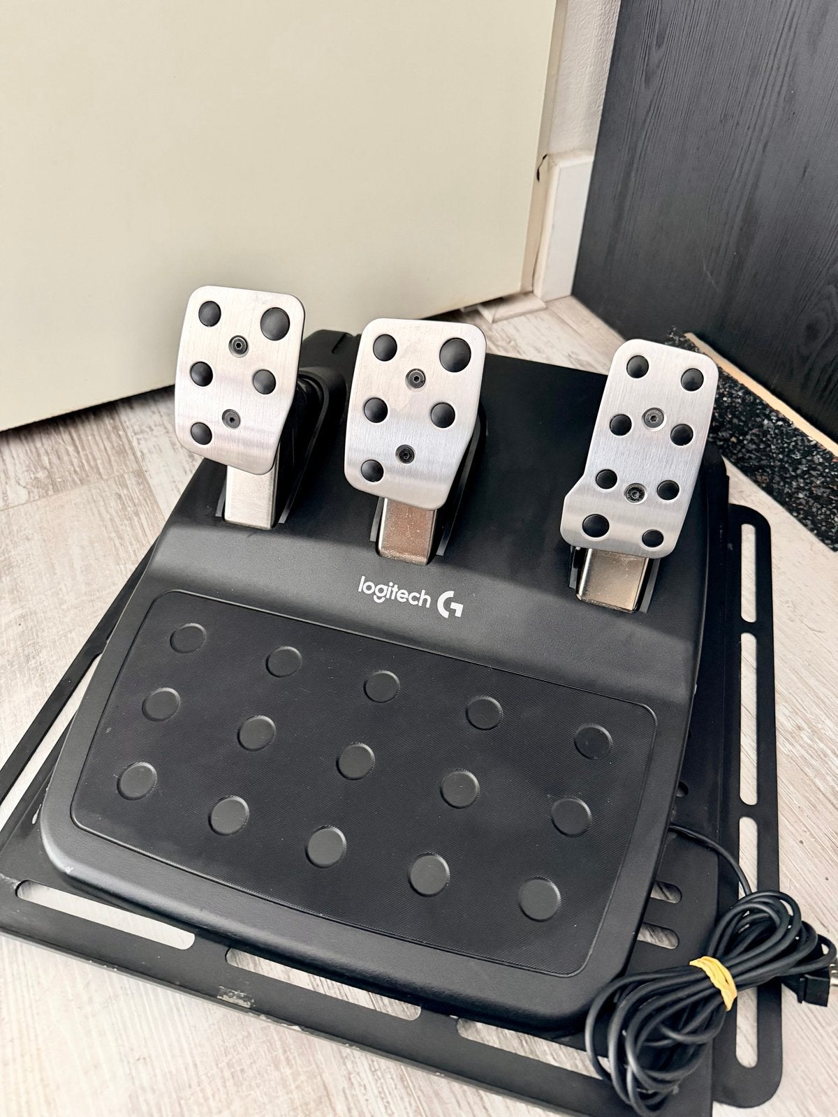 Logitech G29 pedalen met stand - perfecte staat, Spelcomputers en Games, Ophalen, Gebruikt, Racen en Vliegen