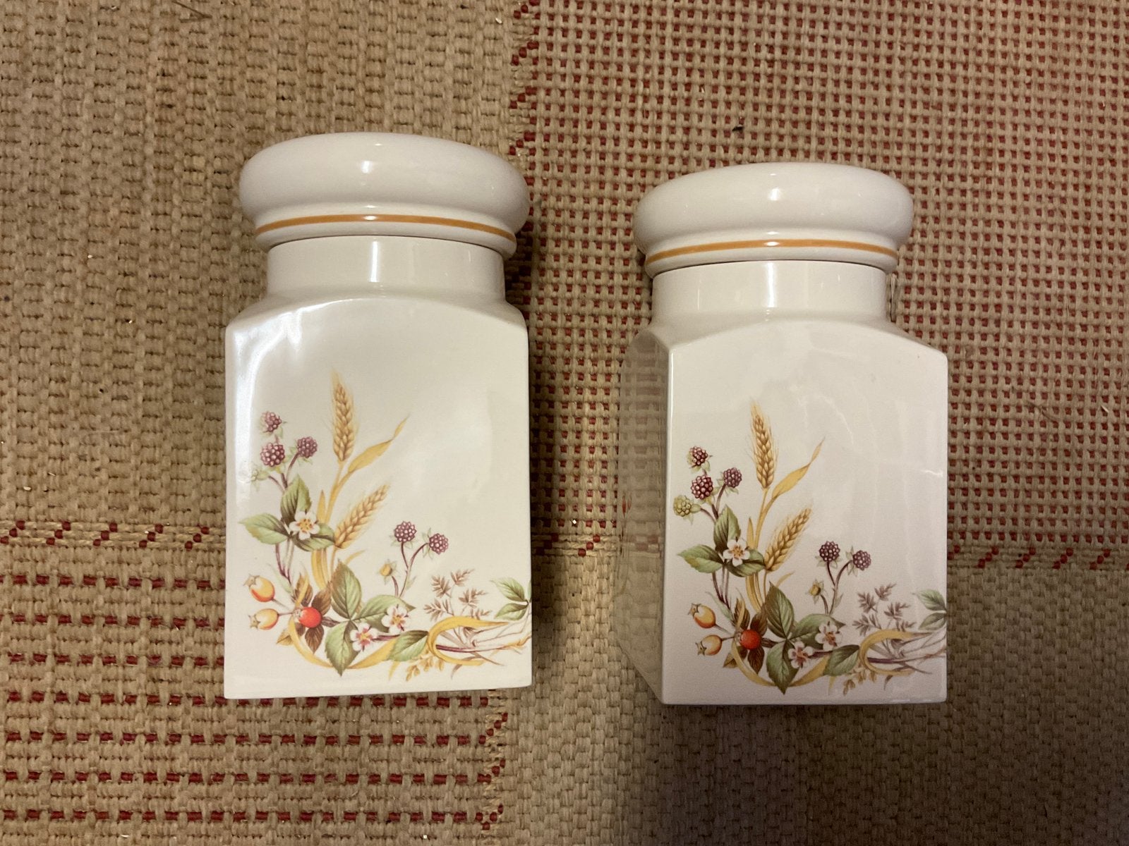 2 Voorraadpotten van St.Michael Harvert., Ophalen of Verzenden