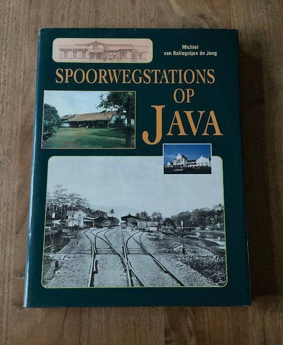 spoorwegstations op JAVA Indonesie, Verzamelen, Ophalen of Verzenden, Zo goed als nieuw, Trein, Boek of Tijdschrift