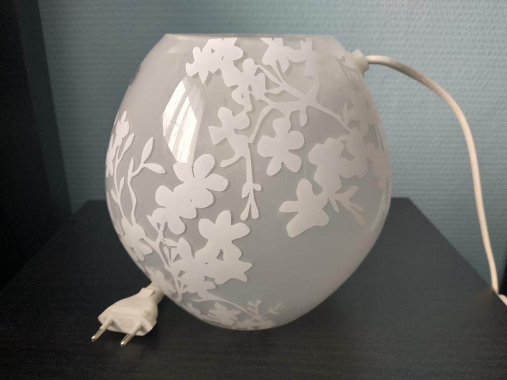 IKEA Knubbig retrolamp wit glas 18cm, Ophalen, Zo goed als nieuw, Glas, Minder dan 50 cm