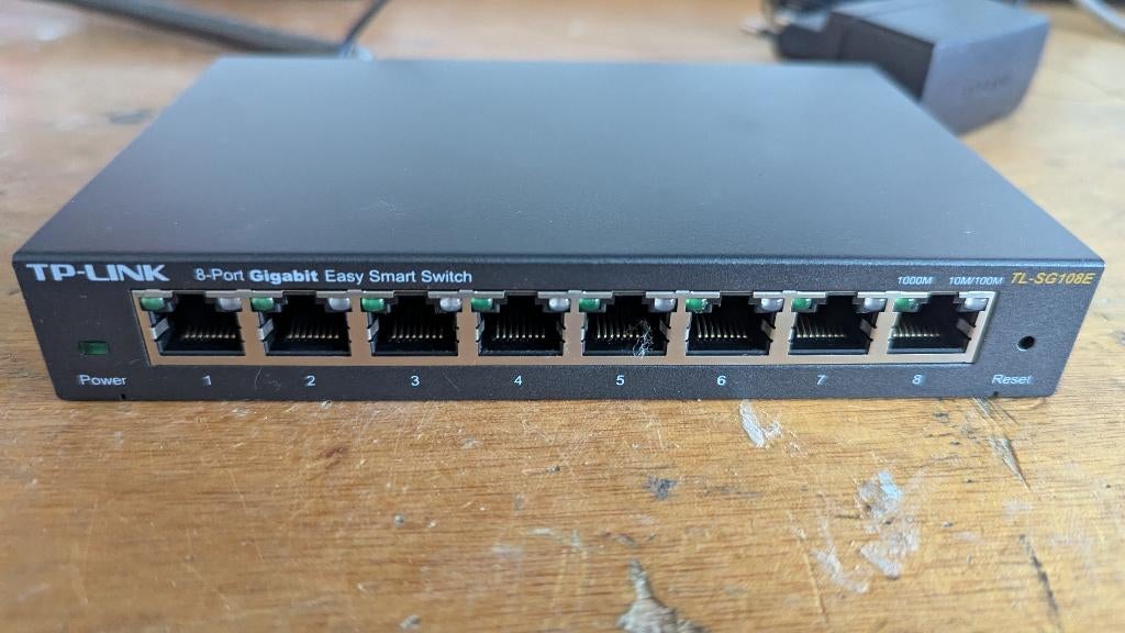 TP-Link TL-SG108E Managed Gigabit smart switch 8 p, Computers en Software, Netwerk switches, Zo goed als nieuw, Ophalen of Verzenden