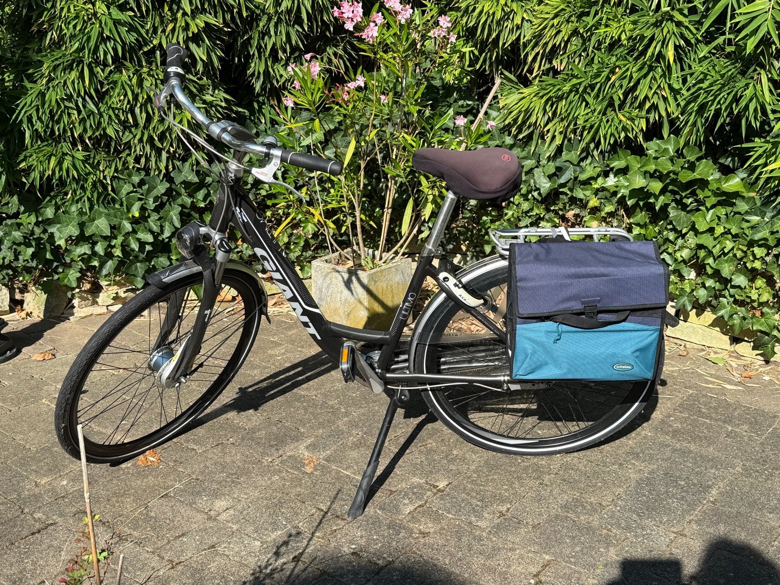 Giant Ultimo stadsfiets met 8 versnellingen en accessoires, Fietsen en Brommers, Ophalen, Zo goed als nieuw, Giant, Versnellingen