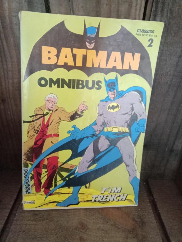Batman Omnibus Classics 2 - Tim Trench, Boeken, Gelezen, Eén stripboek, Diverse Marvel auteurs, Ophalen of Verzenden