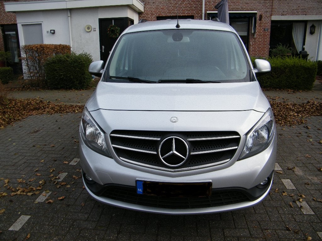 Mercedes Citan automaat {benzine}, Auto's, 1328 kg, Euro 6, 4 cilinders, Bruin