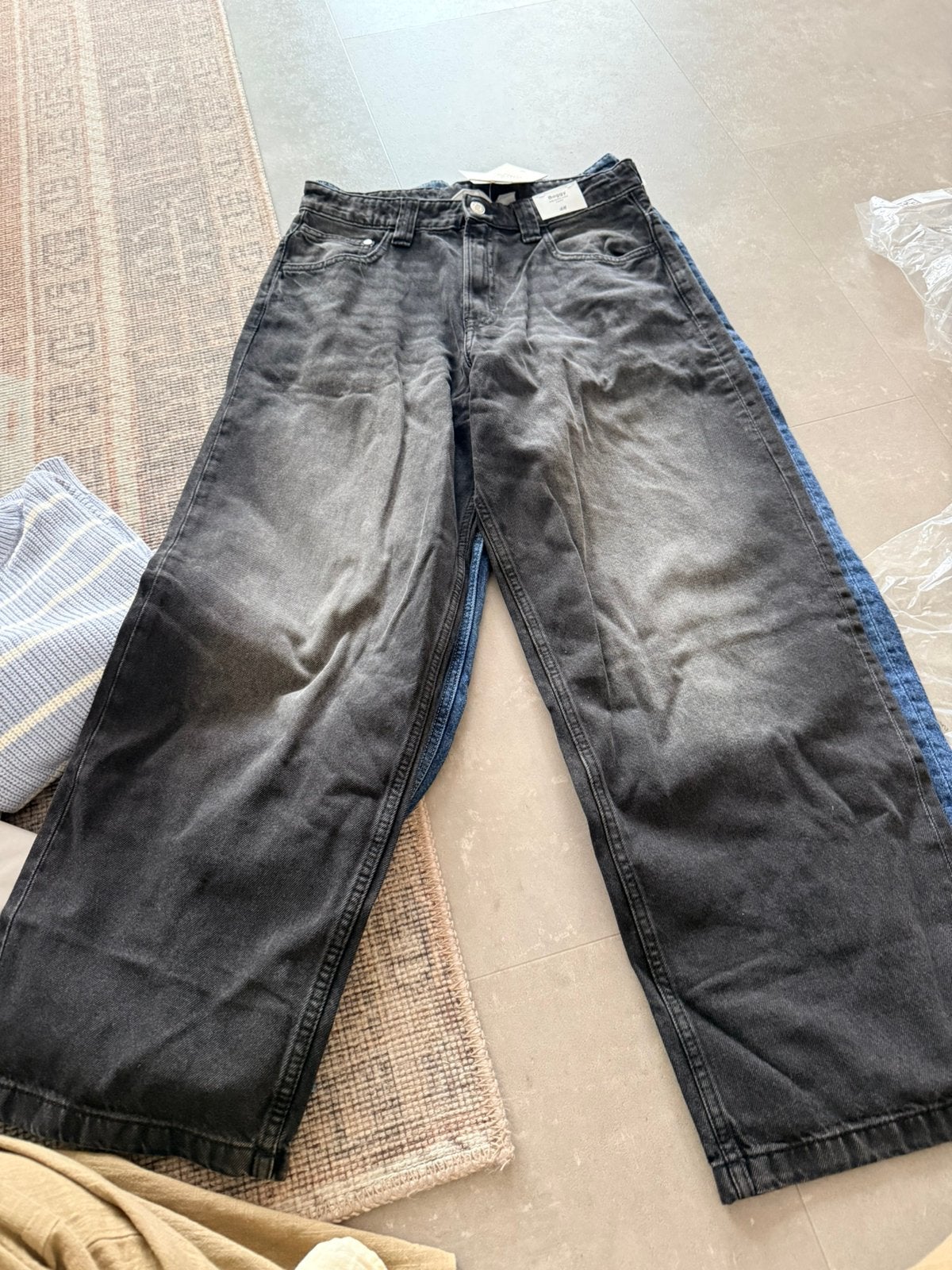 NIEUW! 2 baggy jeans, Kinderen en Baby's, Ophalen, Zo goed als nieuw