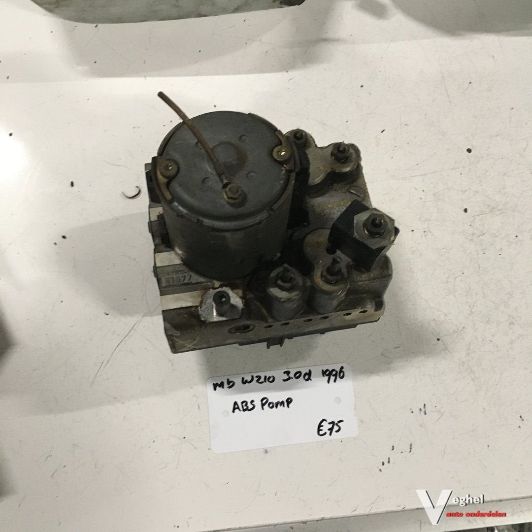 Mercedes W210 3.0 Diesel 1996  ABS Pomp  002 431 9712 J