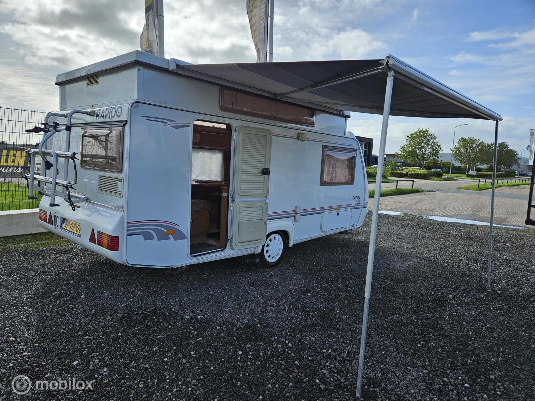 RAPIDO CLUB 42 EVOLUTION|HEFDAK|MOVER||LUIFEL|VOORTENT|VAST, Caravans en Kamperen, Vast bed, Bedrijf, 750 - 1000 kg, Rapido
