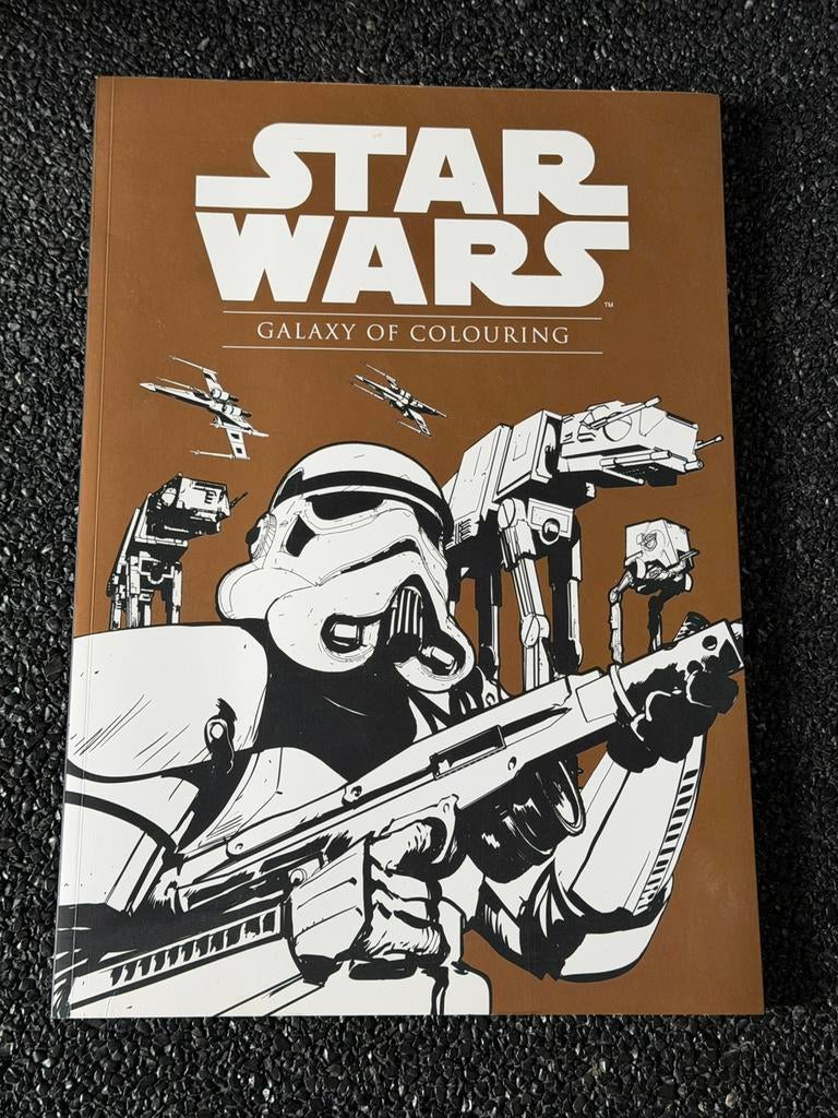 STAR WARS. KLEURBOEK.  - GALAXY OF COLOURING - 2016, Ophalen of Verzenden, Zo goed als nieuw, Overige typen