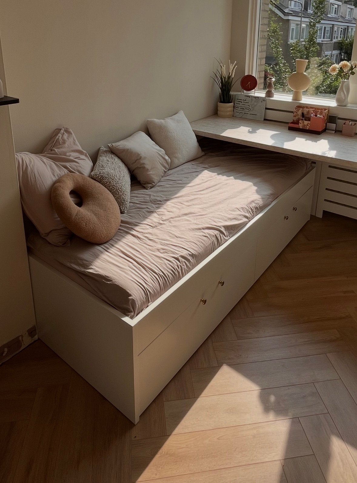 Ikea bed met 2 ruime lades, Ophalen, 90 cm, Eenpersoons, Wit
