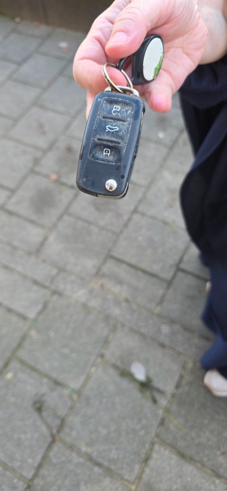 gevonden ww sleutels africanerplein, Contacten en Berichten