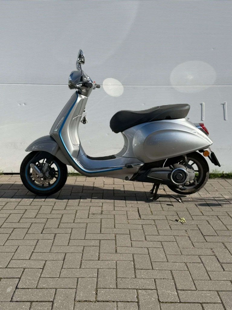 Vespa Elletrica 25KM e-scooter, Fietsen en Brommers, Scooters | Vespa, Niet ingevuld, Gebruikt, Elektrisch, Niet ingevuld