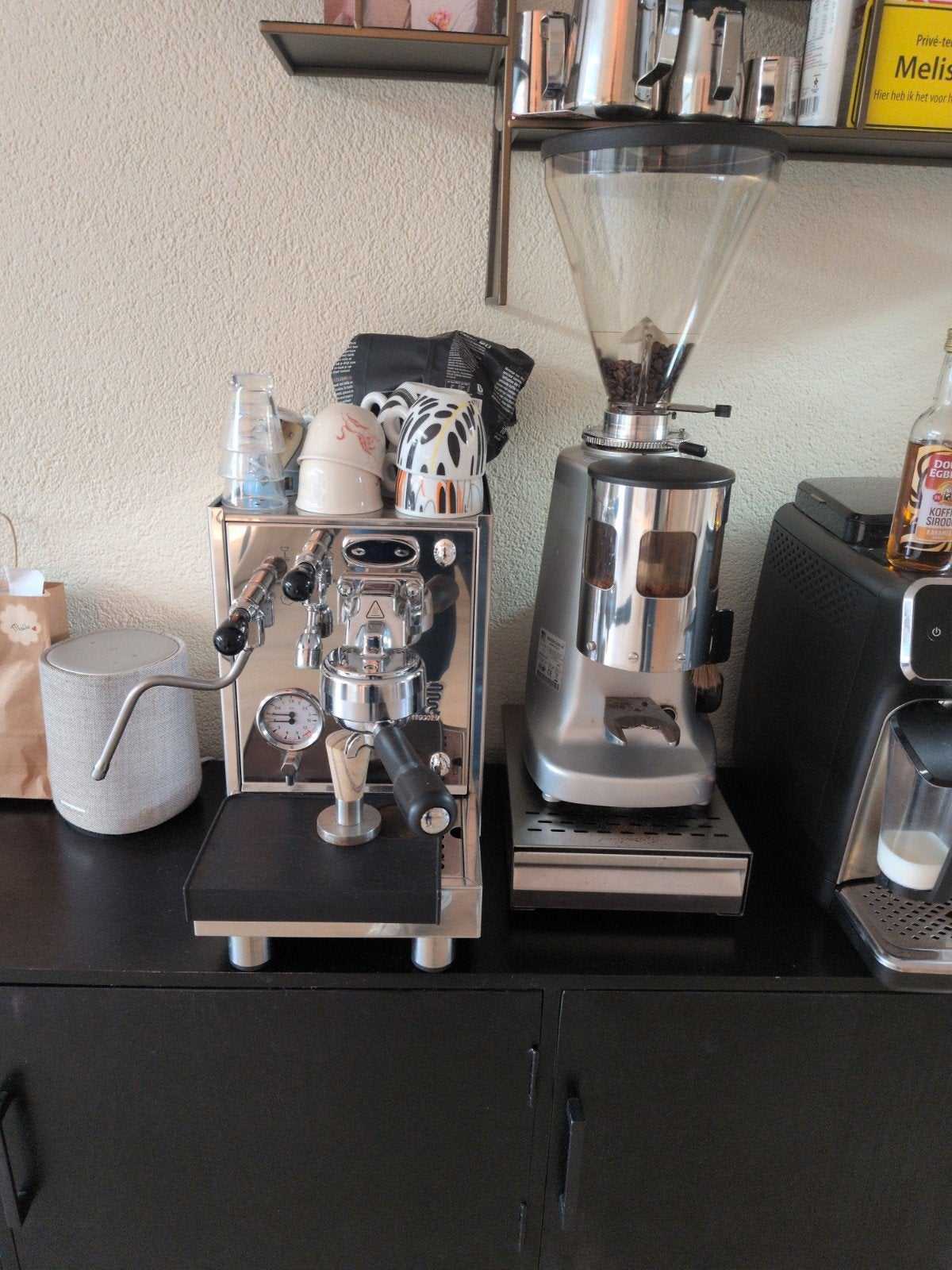 Espressoapparaat met koffiemolen Bezerra BZ07, Ophalen, Espresso apparaat, Koffiebonen, Zo goed als nieuw