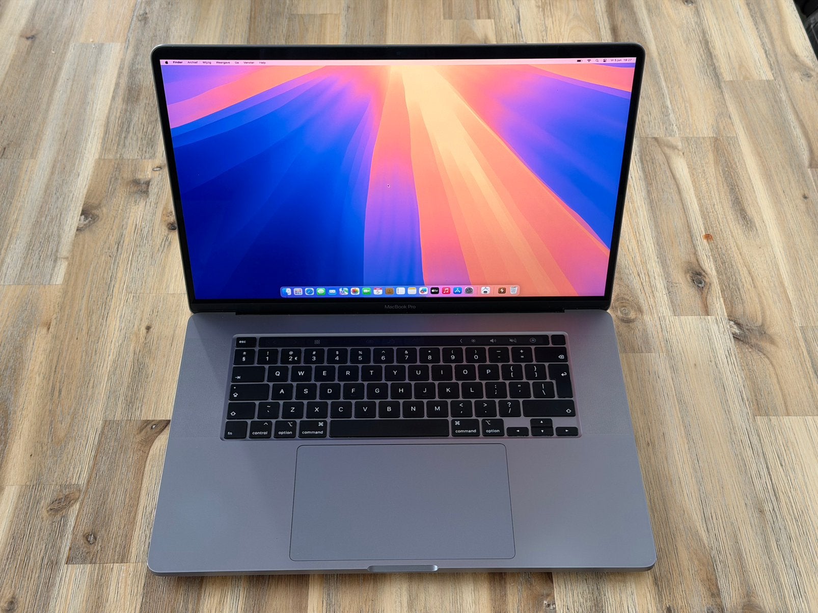 MacBook Pro 16-inch | Intel 6-Core i7 | 16GB RAM + 512GB SSD, Computers en Software, Apple Macbooks, Gebruikt, 2 tot 3 Ghz, Qwerty