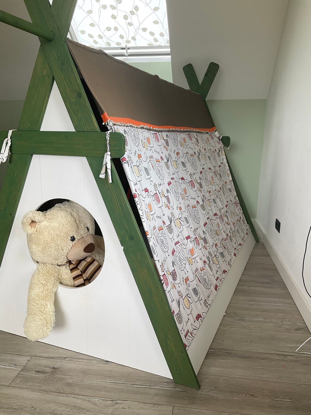 Uniek handgemaakt kinderbed in tentvorm, Ophalen, Zo goed als nieuw, 180 cm of meer, 85 tot 100 cm