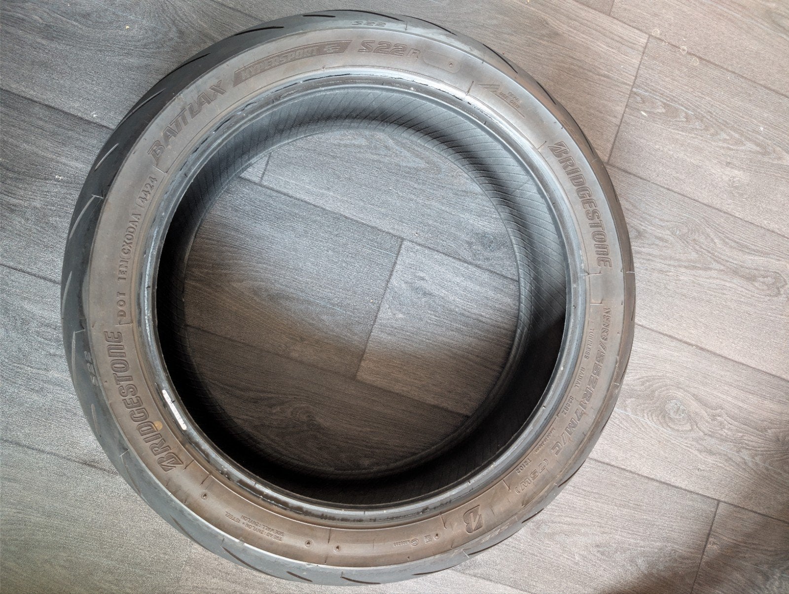 Bridgestone Battlax Hypersport S22R 190/55-ZR17, Motoren, Ophalen