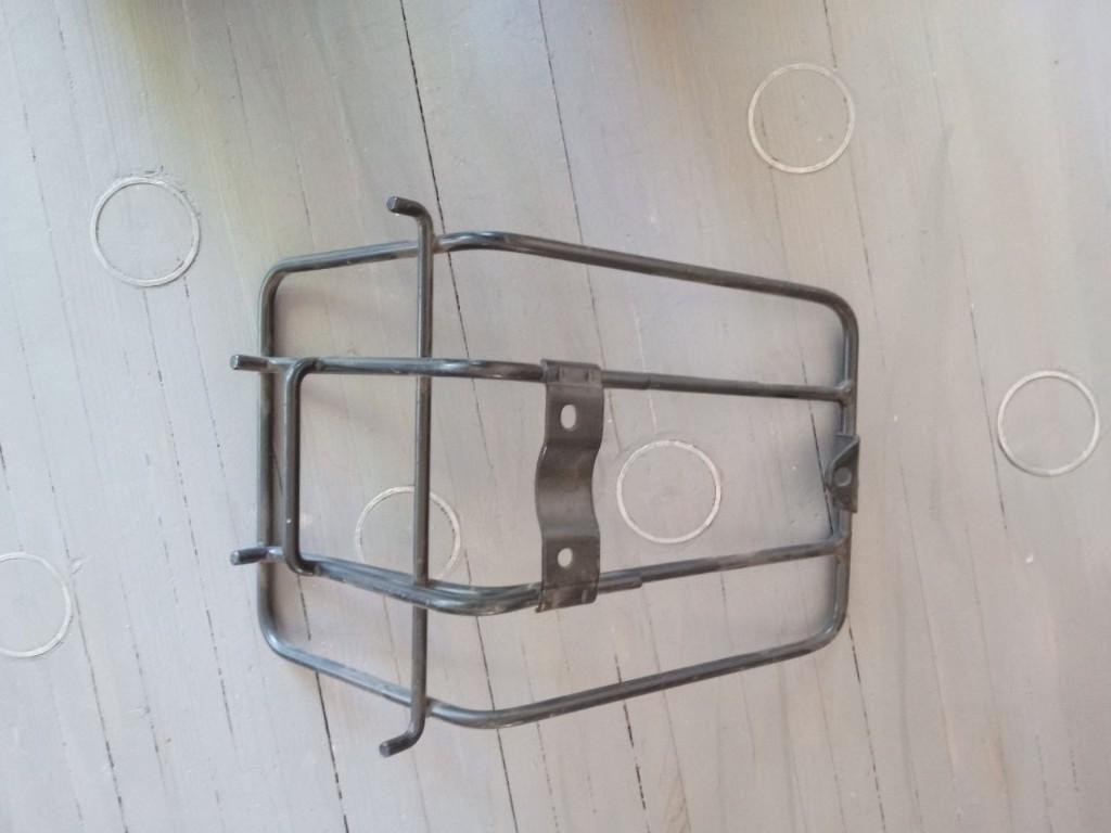 Nos Achterrekje / bagagerekje voor Honda of Vespa?, Fietsen en Brommers, Brommeronderdelen | Oldtimers, Ophalen of Verzenden, Nieuw