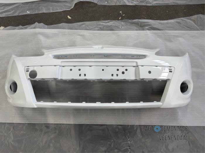 Voorbumper van een Renault Clio (OV369), Auto-onderdelen, -, Renault, -, Nieuw