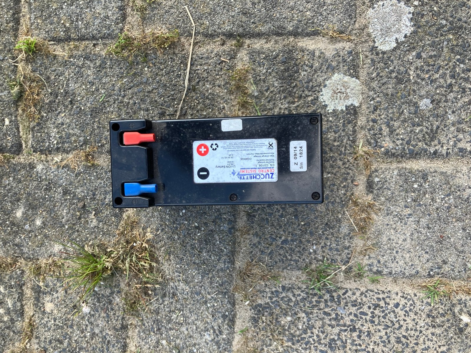 Ambrogio L200 robotmaaier gebruikt 2x, Ophalen, Gebruikt, 20 tot 25 cm, Met regensensor