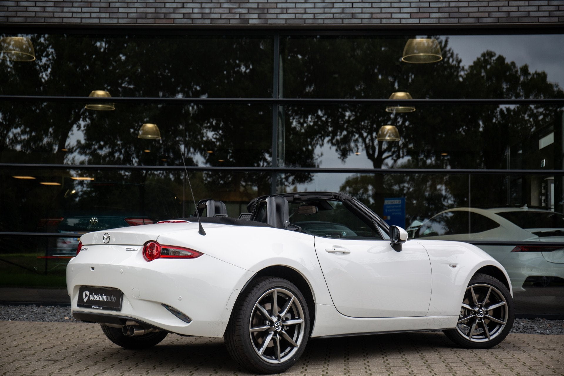 Mazda MX-5 2.0 SkyActiv-G 184 Exclusive Line , Carplay, Acht, 1998 cc, Achterwielaandrijving, Gebruikt, Zwart