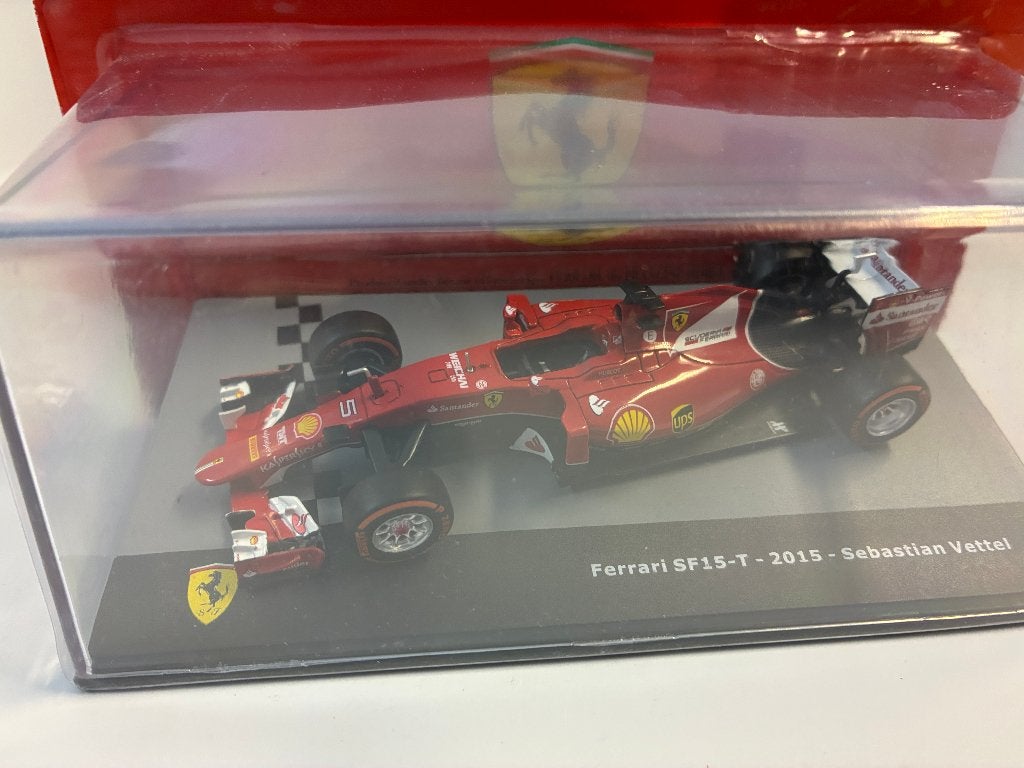 39254: Ferrari SF15-T - Sebastian Vettel - 2015 - Atlas 1:43, Auto, Nieuw, Ophalen of Verzenden, Bachsatztstr. 54 D 72131 Ofterdingen, Germany
