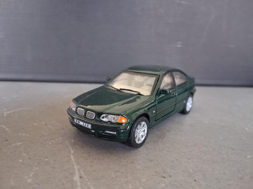 BMW 328i (E46) modelauto - Groen, Ophalen of Verzenden, Zo goed als nieuw, Auto, Overige merken