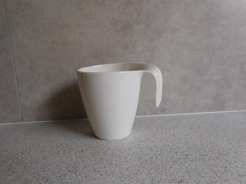 Mok 300 ml. Wit Flow Villeroy & Boch, Ophalen of Verzenden, Zo goed als nieuw, Overige stijlen, Kop(pen) en/of Schotel(s)
