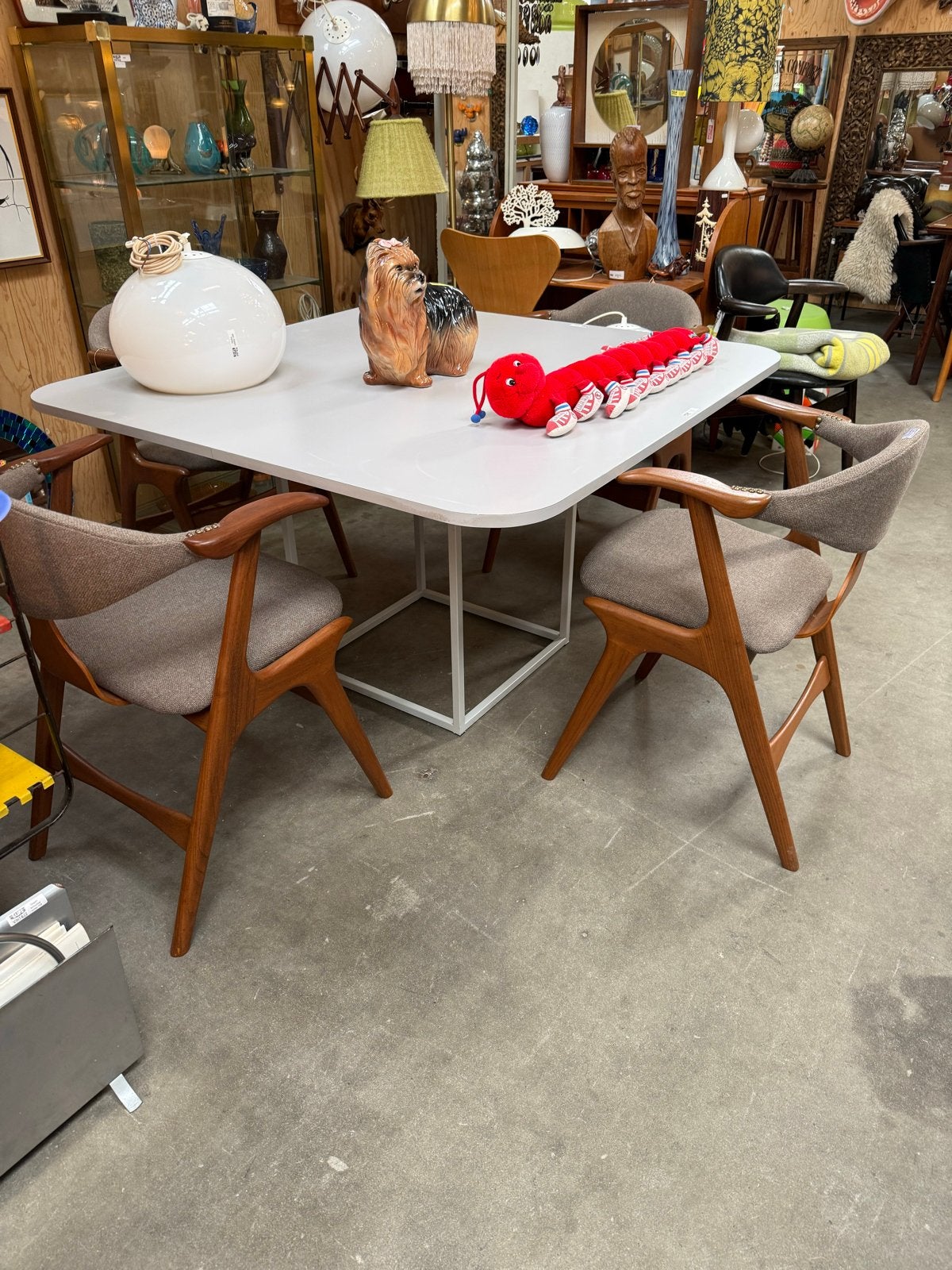 4 Louis van Teeffelen Cowhorn stoelen - Nieuwe bekleding, Ophalen
