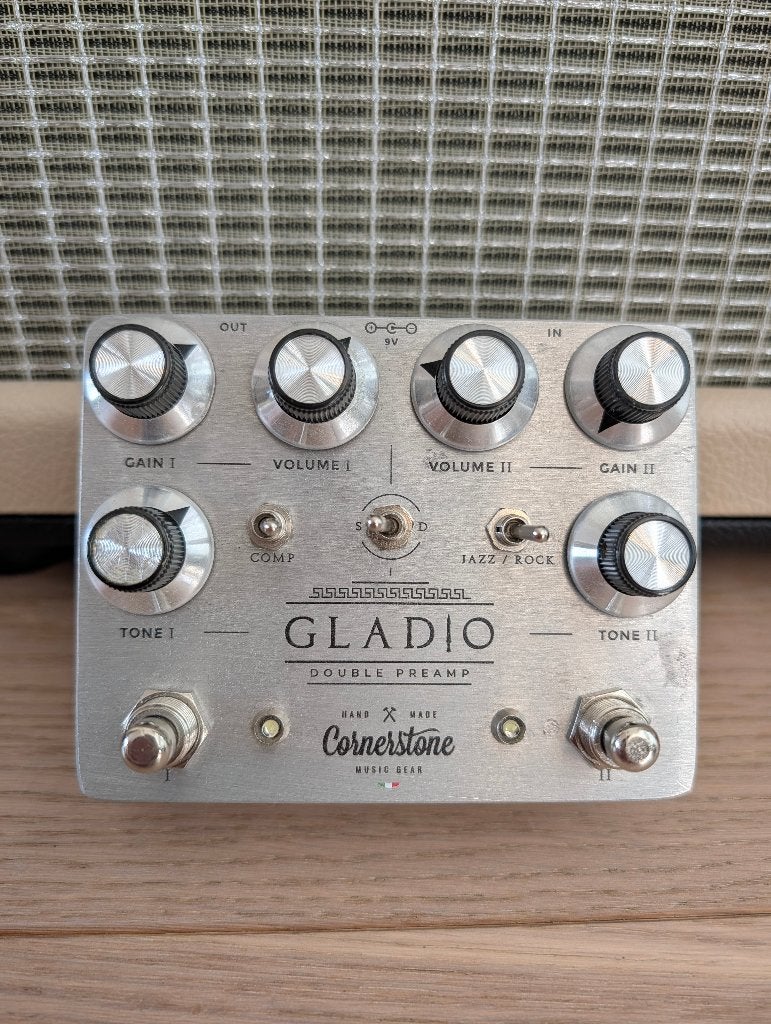 Cornerstone Gladio Double Preamp, Muziek en Instrumenten, Effecten, Gebruikt, Distortion, Overdrive of Fuzz, Ophalen of Verzenden