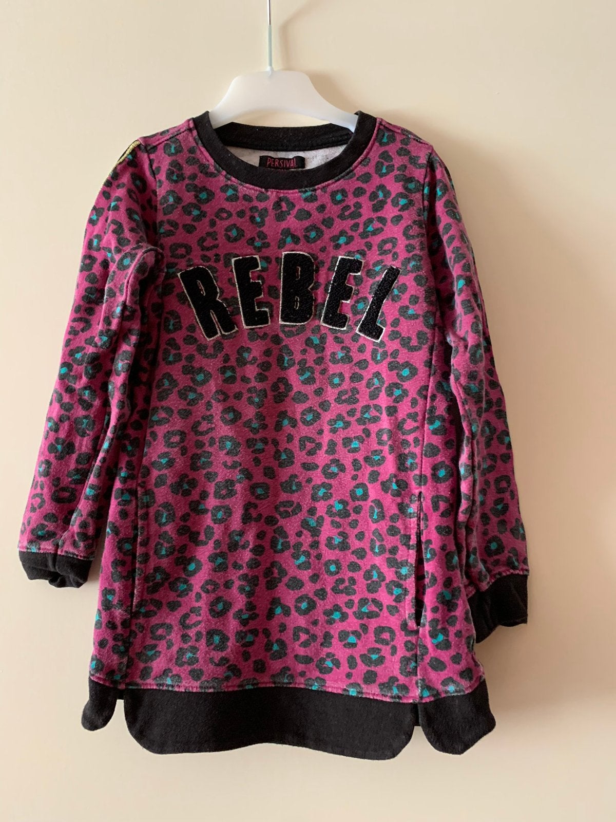 Jurkje Rebel Maat 104/110, Kinderen en Baby's, Kinderkleding | Maat 104, Ophalen of Verzenden, Zo goed als nieuw, Meisje, Jurk of Rok