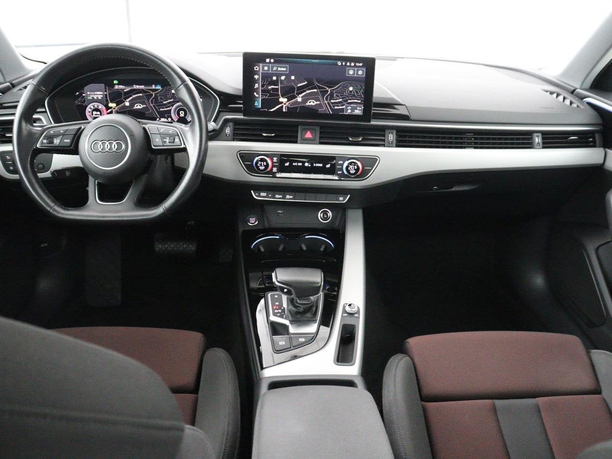 Foto 7 van Audi A4 Limousine 35 TFSI Launch edition Business | Cruise c