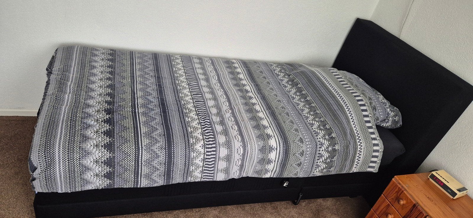 Elektrische Boxspring 90x200 - Zo goed als nieuw, Ophalen