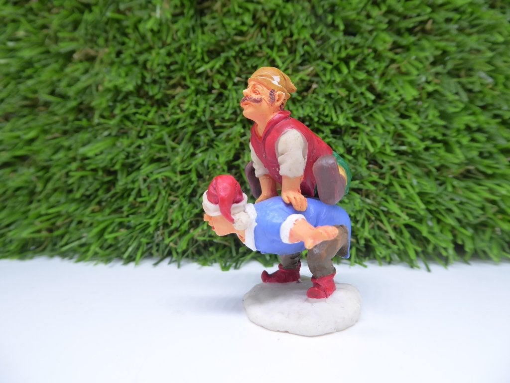 Retired Lemax Kerstdorp item - Elf 3 - Ik ruim alles op, Diversen, Kerst, Ophalen of Verzenden, Zo goed als nieuw