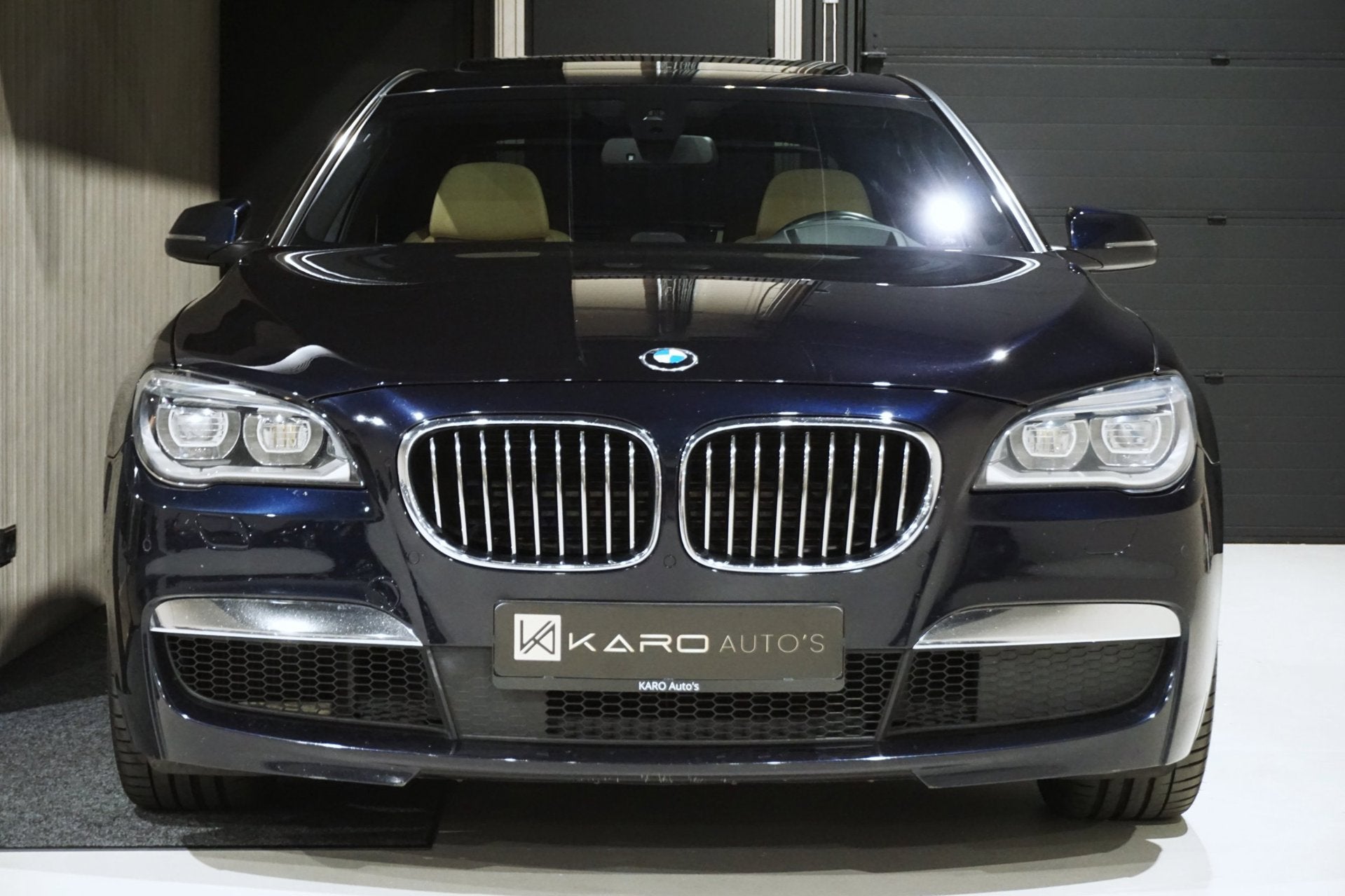 BMW 7-serie 750Li M xDrive B&O 360 HUD Dak Leer Softclos VOL, Automaat, Gebruikt, 4395 cc, Zwart