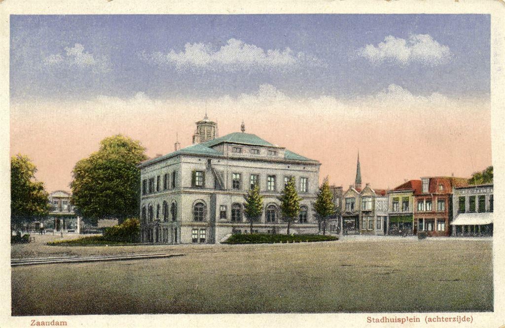 Zaandam - Stadhuisplein [achterzijde] - ongelopen, Ophalen of Verzenden, Voor 1920, Ongelopen, Noord-Holland